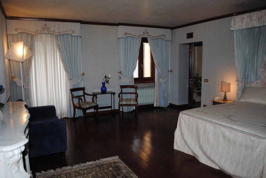 Hotel Locanda San Giacomo 알리아노 테르메 객실 사진